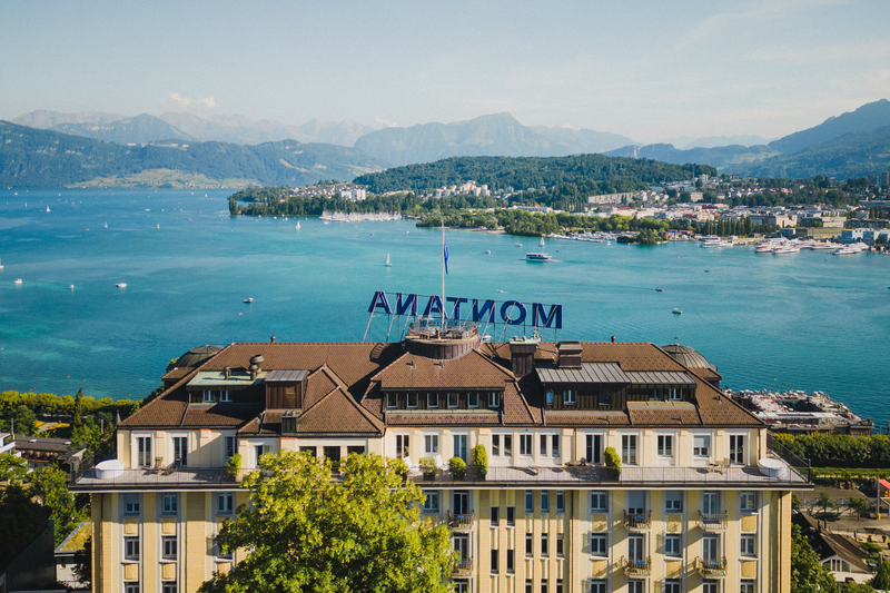Art Deco Hotel Montana in Luzern mit Blick auf den Vierwaldstättersee und die umliegenden Berge
